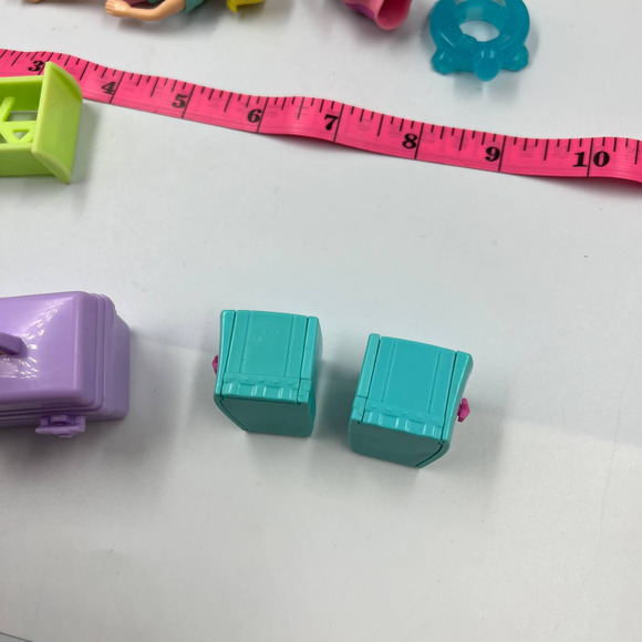 Vintage Lot Polly Pockets Y2K Retro Toys Car Picnic Set Miniature Dolls 2001 - Picture 5 of 13